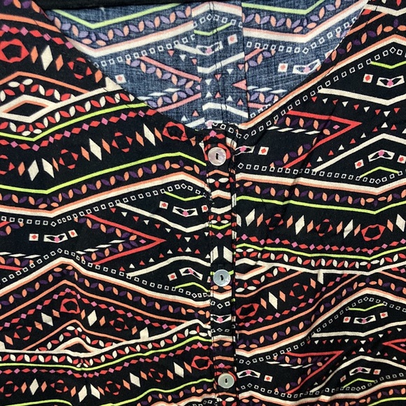 ❤️🔥5/20$ PAPAYA💫 Women’s Brown/Red Detailed Print Sleeve-less Button-Up Top - Picture 3 of 7